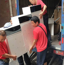 提供家庭各種家具搬家服務(wù) 